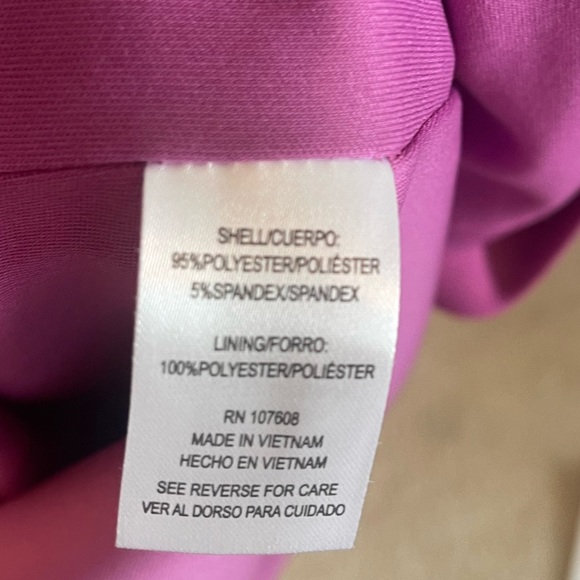 Sheath Dress - Picture 2 of 6